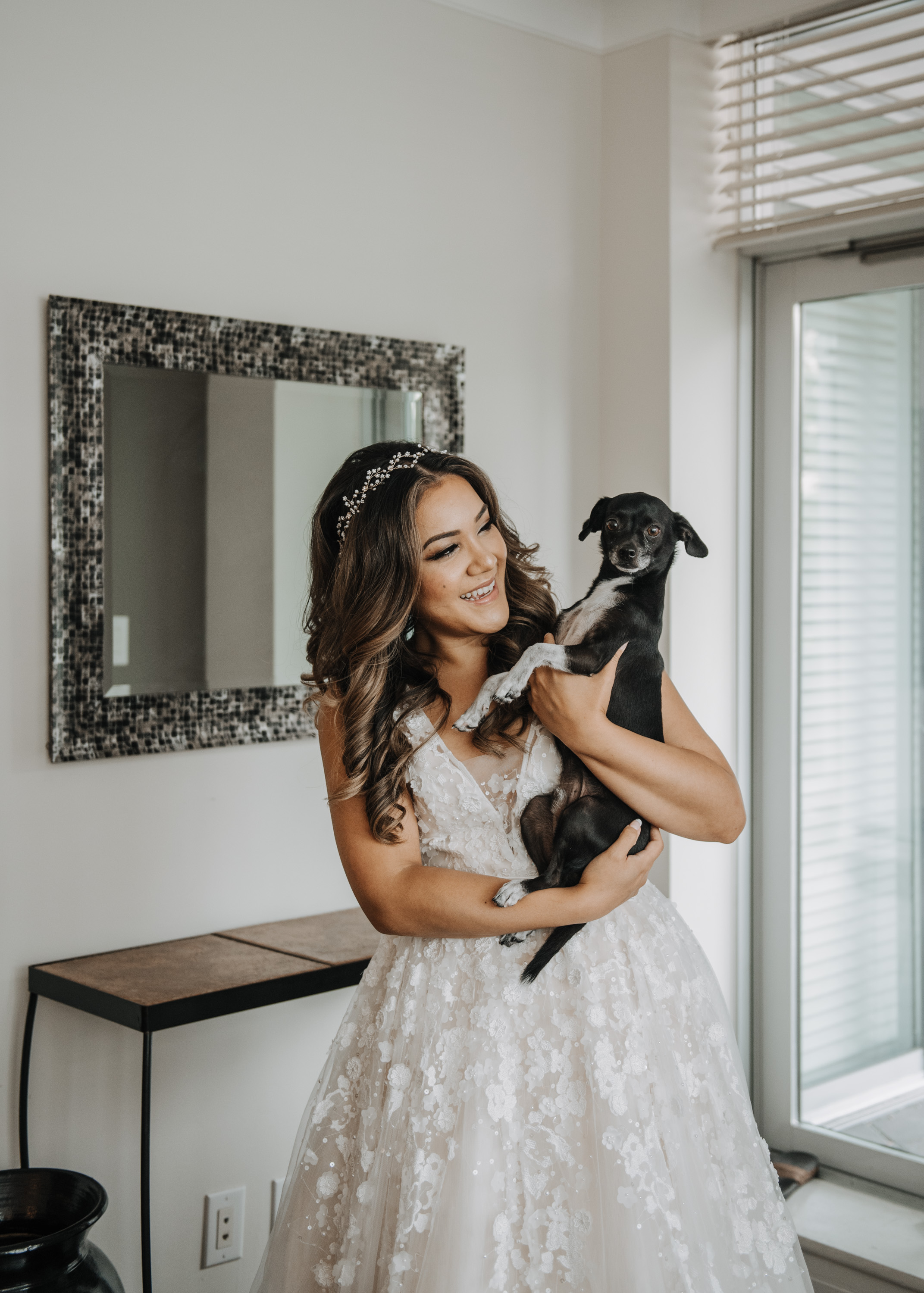 get creative with your wedding by including your pet