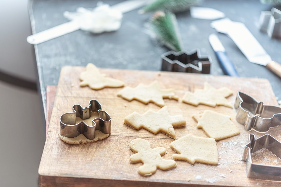 bake off at home date night idea