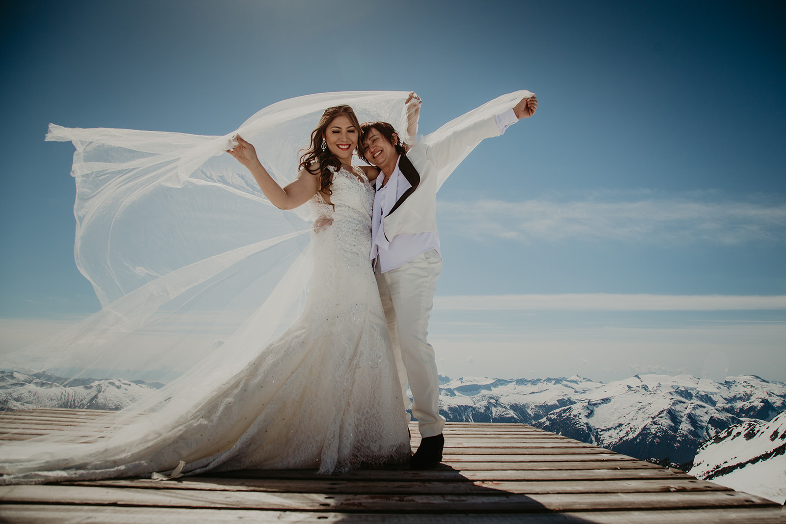 Squamish elopement with Blackcomb Helicopter in Tantalus Provincial Park