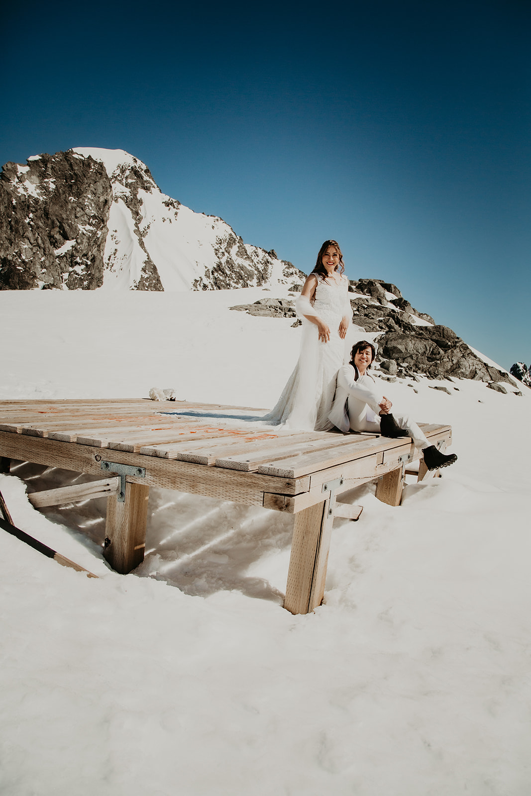 couple on mountaintop for Squamish elopement