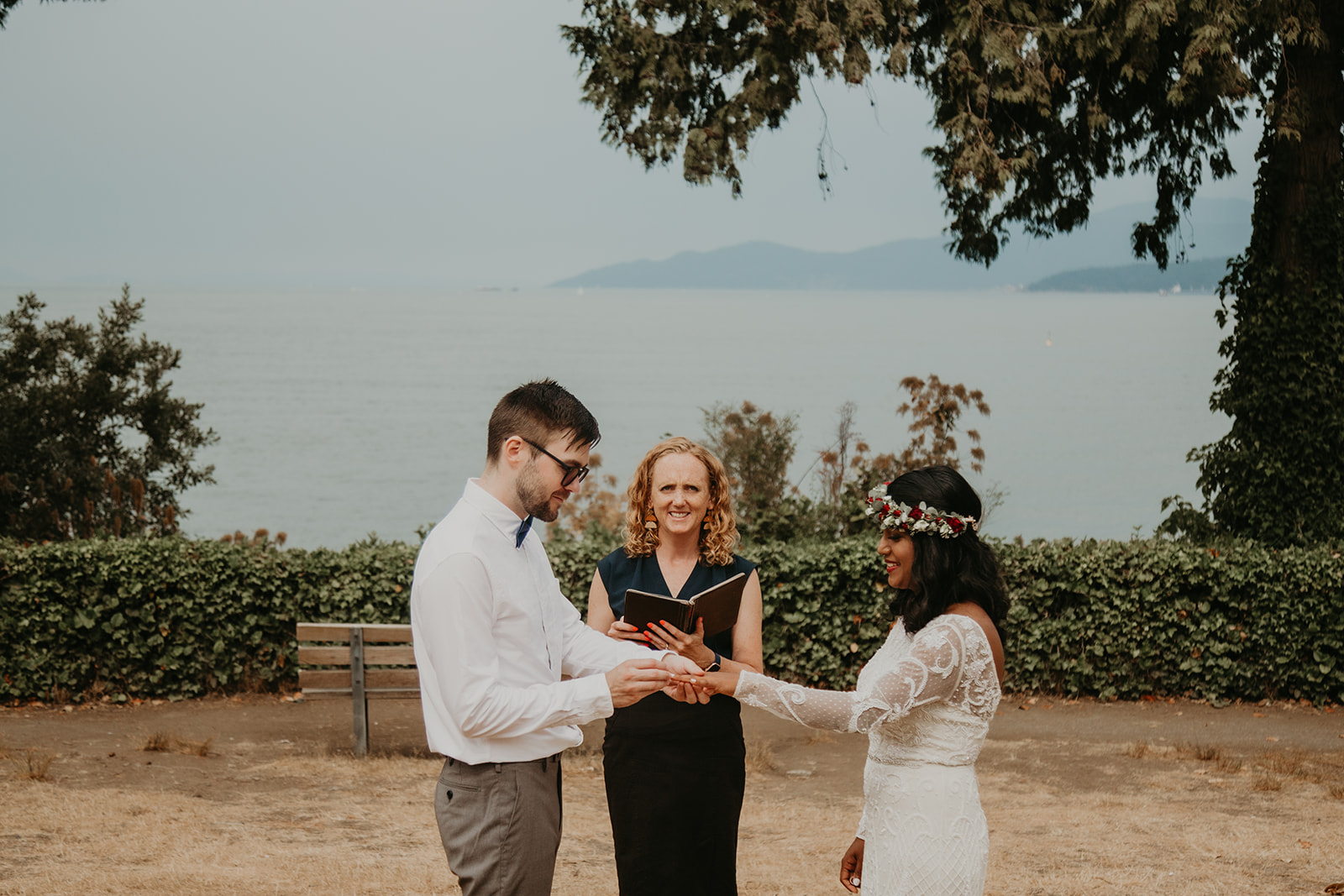 How to choose your wedding officiant, Vancouver wedding officiant Jane Halton, Stanley Park wedding, Ferguson Point elopement