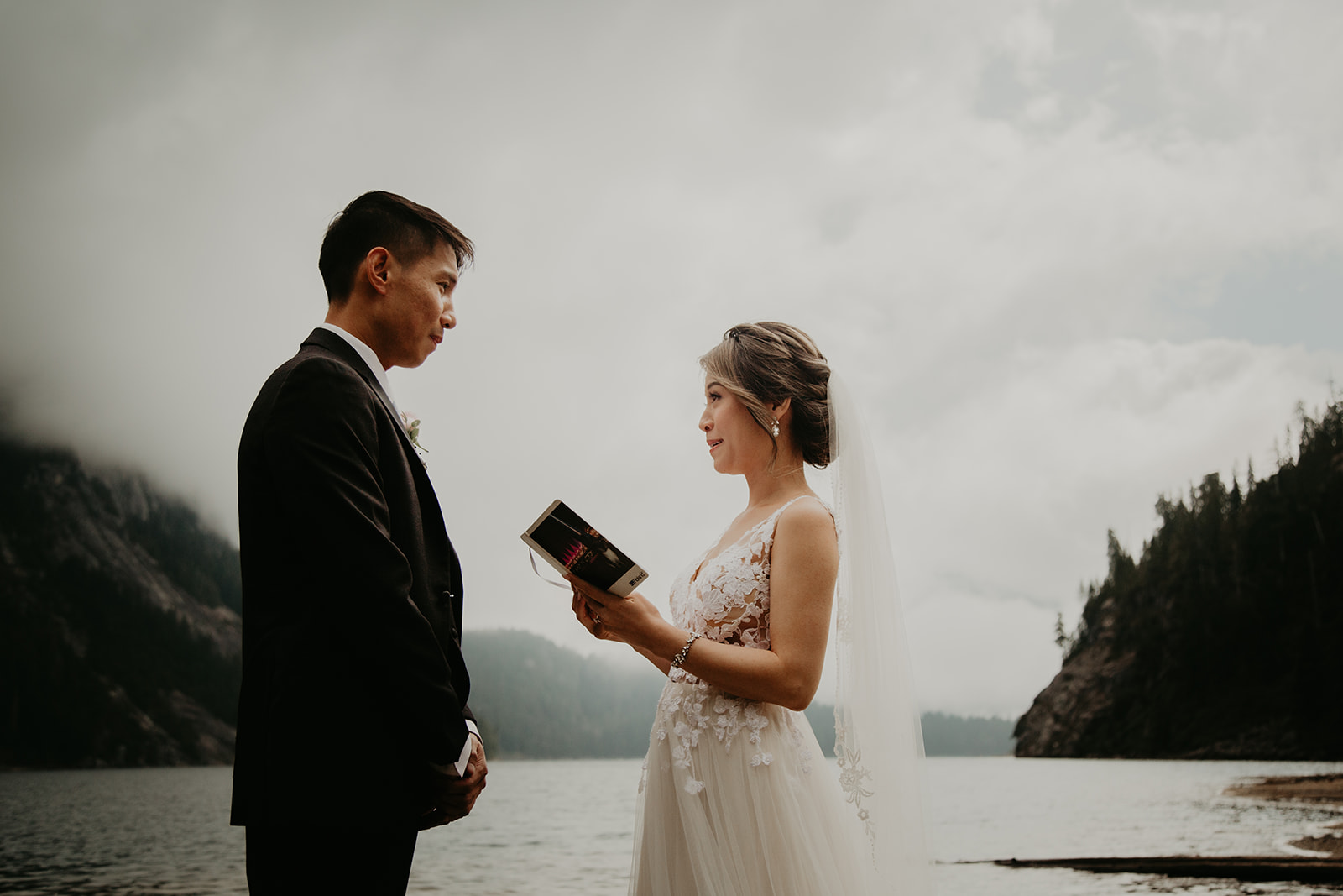 15 Things to Include in Your Wedding Ceremony Outline