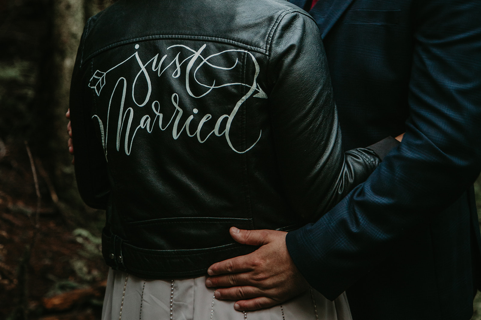 just married leather jacket, oregon wedding