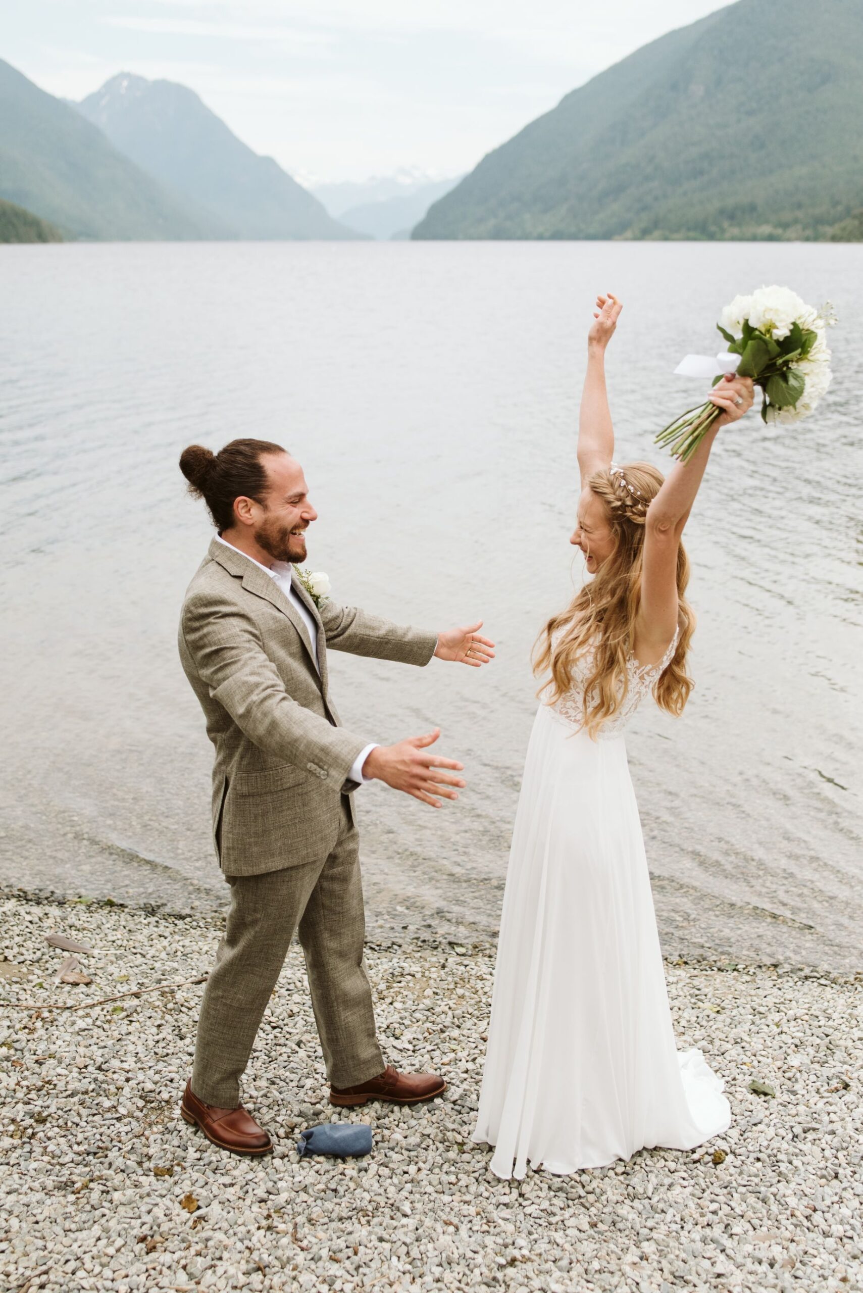 newlywed couple at golden ears provincial park
