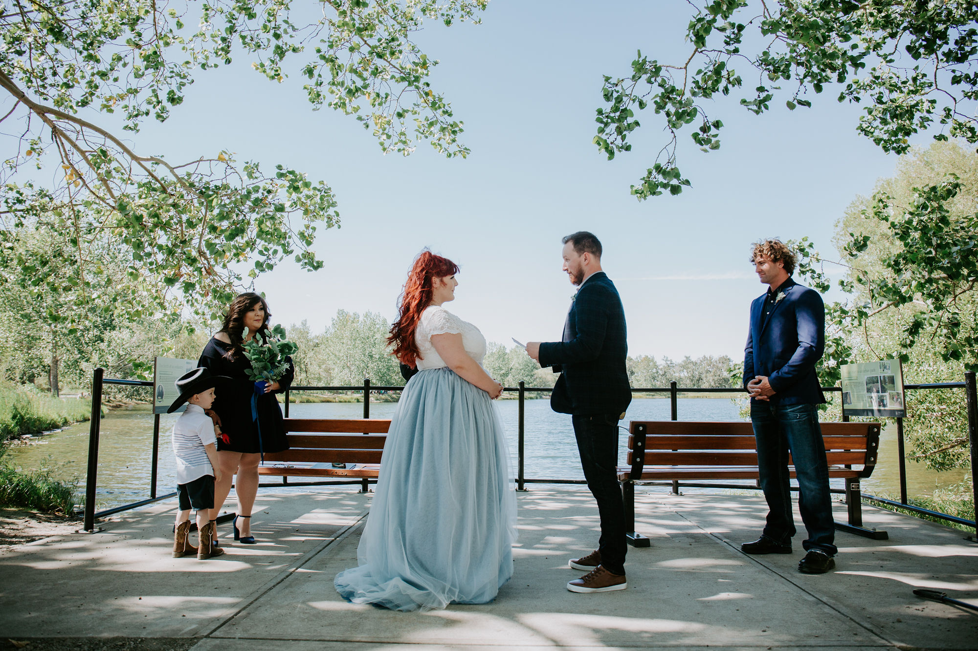 Young Hip & Married elopement at Carburn Park in Calgary with Deanna Rachel Photography 