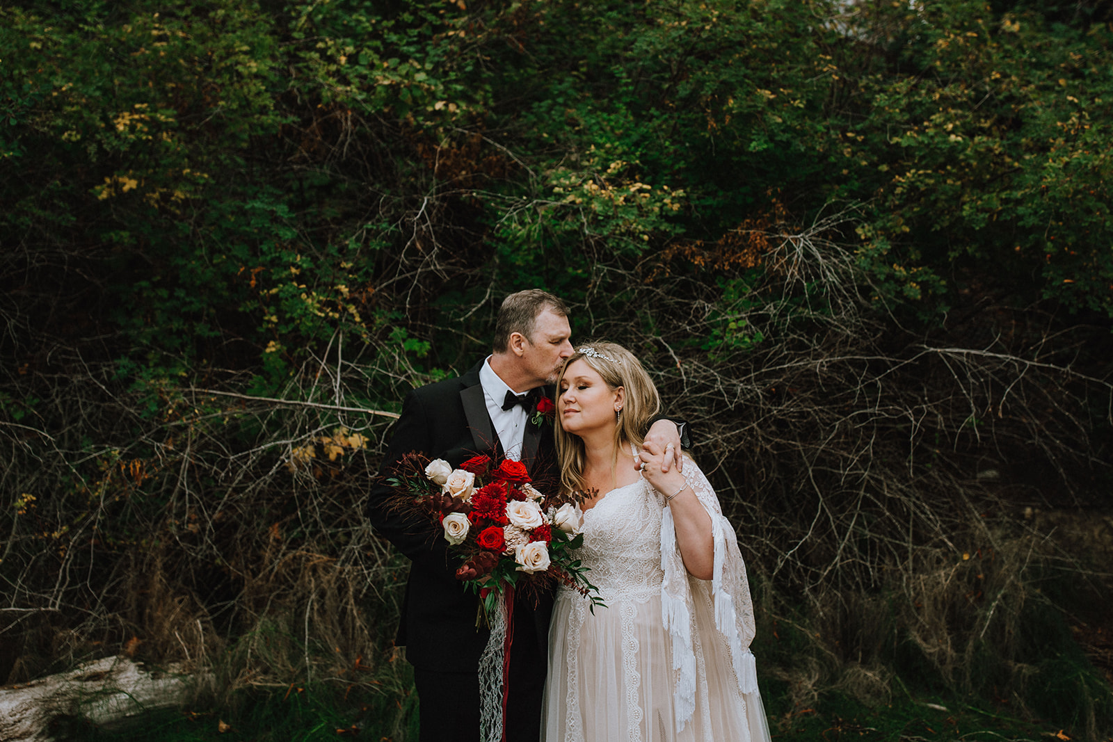 Victoria wedding couple by Jades Photography