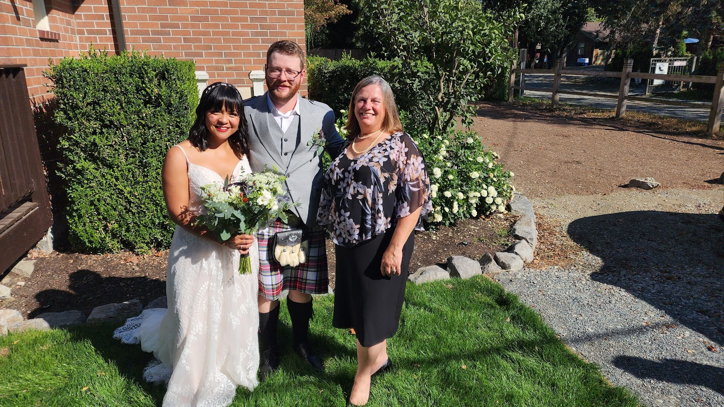 Emily and Corey newlywed portrait with their Young Hip & Married Officiant Rhona